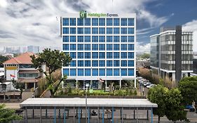 Holiday Inn Express Jakarta Matraman, an IHG Hotel